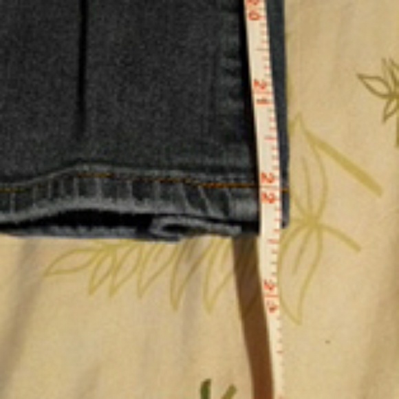 VIP Jeans - Picture 7 of 7